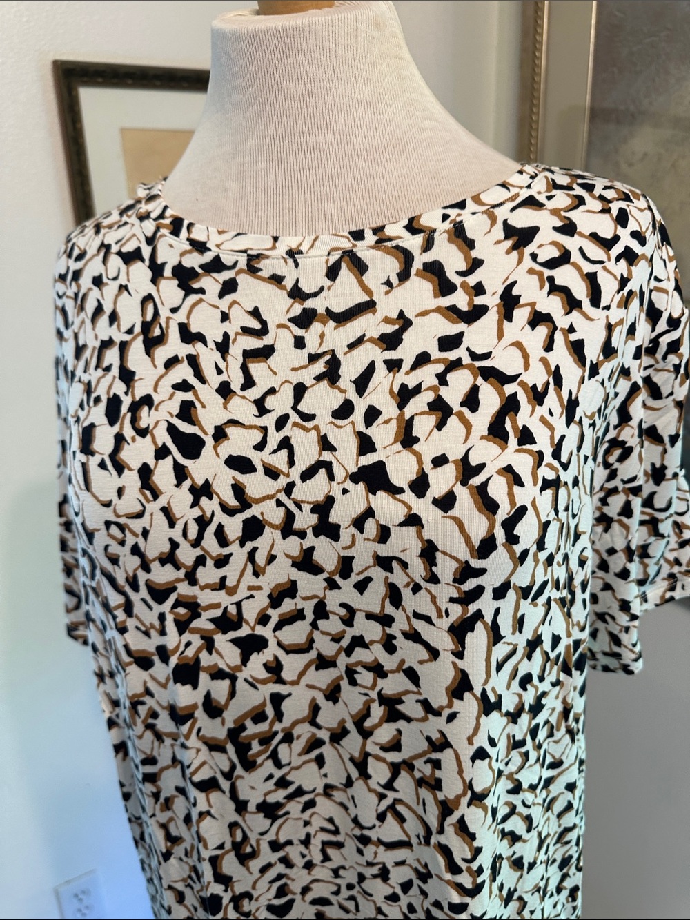 NINE WEST Soft Spun Short Sleeve Cream/Black/Camel Pattern Top XXL - Picture 7 of 11